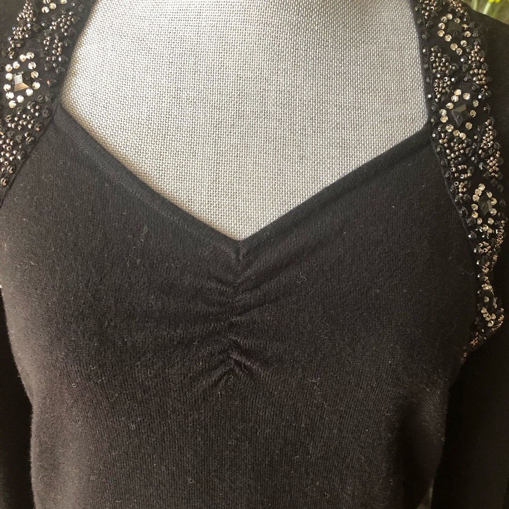 Sweater - Picture 2 of 5